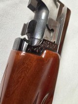 9266 Winchester 101 HUNT SET Hunting set 12 gauge/20gauge, Winchester case,12 gauge is 28 inch barrel, has 5 win chokes,( XF, IM, IC, M,F)& wrench/pou - 24 of 25
