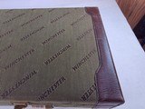 9281
Winchester 101 Quail Special hard shotgun case, Green, will hold up to a 28” barrel, red interior, only 500 made, great condition, More pictures - 2 of 16