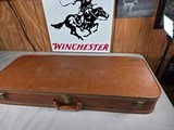 9283
Browning Hartmann Multi Barrel Shotgun trunk style hard case. Very rare in a Hartmann and multi barrel. Will hold up to three 30” barrels and th