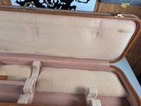 9291
Browning Hartmann shotgun case trunk style, will hold up to a 30” barrel. - 13 of 17