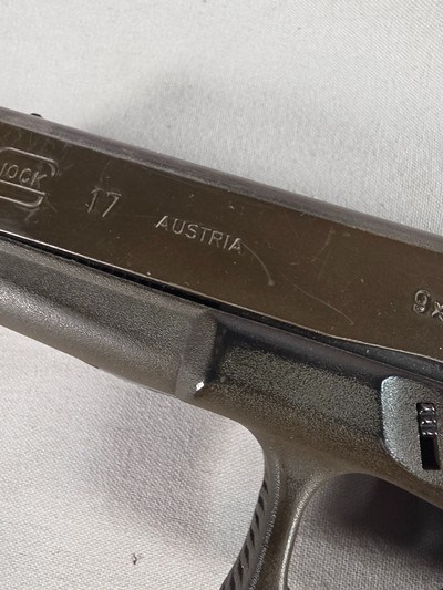 9327Glock model 17, faded OD Green,semi auto pistol 9mm ( 9x19), one 17 round magazine, fixed sites, all original, SN# HV602,More pictures at Da - Image 7 of 17