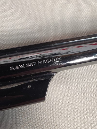 9328Smith & Wesson model 27-2, 8” barrel, 357 Magnum, vintage N frame, Revolver with pinned barrel, target sight, trigger shoe, blued all original, - Image 15 of 25