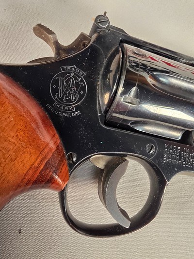 9328Smith & Wesson model 27-2, 8” barrel, 357 Magnum, vintage N frame, Revolver with pinned barrel, target sight, trigger shoe, blued all original, - Image 17 of 25