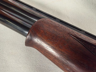 9331 Browning Citori 20 Gauge, 26” barrels, 2 3/4 and 3” chambers, straight grip, 14 1/4 LOP, Mod/Full, Browning butt plate, vent rib, gold trigger, e - Image 12 of 25