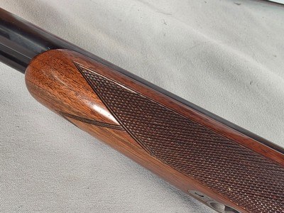 9333Winchester 23 pigeon XTR, 12 gauge, 3” chambers, butt plate, round knob, ejectors, IC/ Mod, 14 1/4 LOP, 26” Barrels, Vent rib,More pictures at - Image 14 of 25