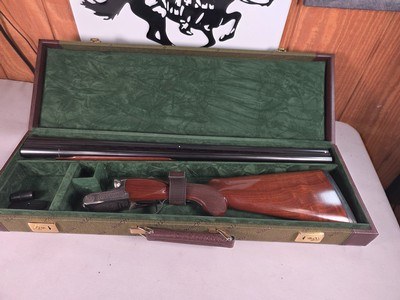 9339Winchester Model 23 Pigeon grade XTR, 20 gauge with screw in Winchokes, (Rare), comes with 3flush chokes, (Mod, Full, IC), 3” chambers, 26” ba - Image 1 of 25