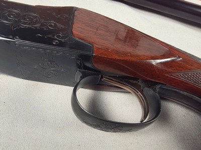 9341Winchester 101 12 Gauge 30” field/field chokes, very rare in this configuration, 2 3/4 + 3” chambers, vent rib, brass beads, Winchester butt pad - Image 8 of 25