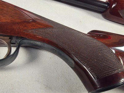 9341Winchester 101 12 Gauge 30” field/field chokes, very rare in this configuration, 2 3/4 + 3” chambers, vent rib, brass beads, Winchester butt pad - Image 7 of 25