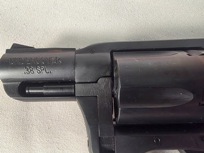 9361Charter Arms Undercover, 38 Special, Rubber Grips, revolver, Blue, 5 shot. More pictures at DawsonsDoubles DOT COM - Image 7 of 9