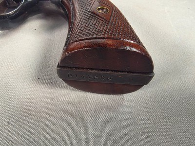 9347Smith and Wesson Mod 10-6, 38 Smith and Wesson Special CTG, 6 Shot revolver, wood grips, Ramp Sight. More pictures at DawsonsDoubles DOT COM - Image 3 of 14