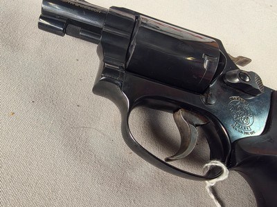 9355Smith and Wesson 36-7, Lady Smith, 38 Smith and Wesson Special, 2” Barrel, Rubber Grips, Blue 5 Shot. More pictures at DawsonsDoubles DOT COM - Image 6 of 12