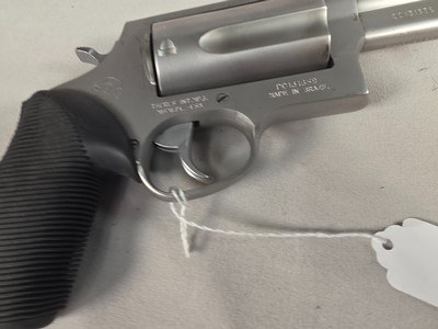 9358Taurus The Judge, 45 LC or 410 Gauge, 3” Barrel, Stainless, Rubber Grips, high viz sights, More pictures at DawsonsDoubles DOT COM - Image 12 of 14