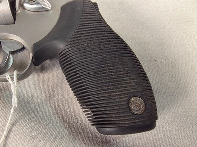 9358Taurus The Judge, 45 LC or 410 Gauge, 3” Barrel, Stainless, Rubber Grips, high viz sights, More pictures at DawsonsDoubles DOT COM - Image 2 of 14