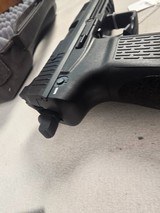 9345H&K 45C, 45 auto, 10 capacity Mag, green high viz sight, rail on bottom for light or Laser, threaded barrel, 4.5 barrel,More pictures at Daws - Image 18 of 18
