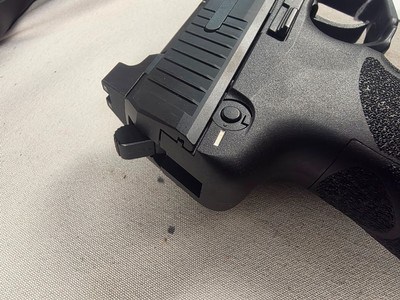 9346H &K 45, 45 auto, 5.5 barrel, 10 round mag, green high viz sight, rail on bottom for light or laser, in plastic box, More pictures at DawsonsDou - Image 10 of 13