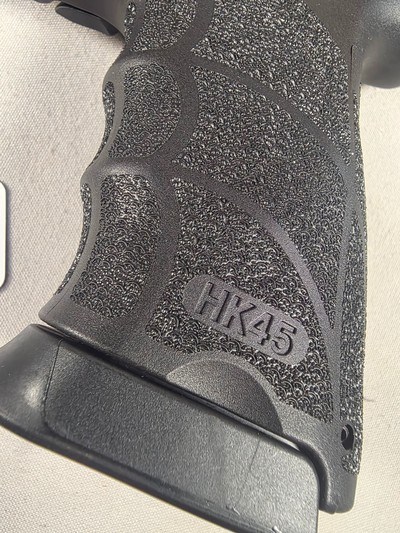 9346H &K 45, 45 auto, 5.5 barrel, 10 round mag, green high viz sight, rail on bottom for light or laser, in plastic box, More pictures at DawsonsDou - Image 5 of 13