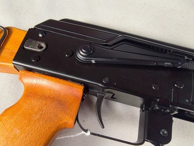 9368Kalashnikov KR 103, 7.62x39, Folding wood stock, 18” barrel, Muzzle break, adjustable sight, 4 mags, paperwork, 12 3/4 LOP, plastic case, More p - Image 4 of 25