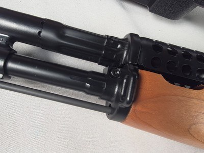 9367Kalashnikov KR 103, 7.62x39, folding stock, wood grip and fore arm, adjustable sight, muzzle break, 3 mags, 18” barrel, 12 1/2 lop, case, More p - Image 10 of 22