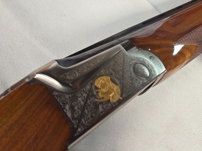 9375SKB 606 Ducks Unlimited Banquet, 12 Gauge, 28 Barrels, screw in chokes (2 SK, IC, M, F) wrench, and choke box, gold retriever with duck, pistol - Image 20 of 25