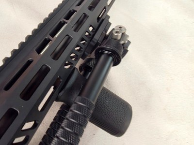 9372Armalite AR 10, 103 GN 13, 7.62x51 / .308, 22” barrel, 4 LB single trigger, Ergo wide grip, light weight MBA, adjustable butt stock, Rapter char - Image 21 of 25