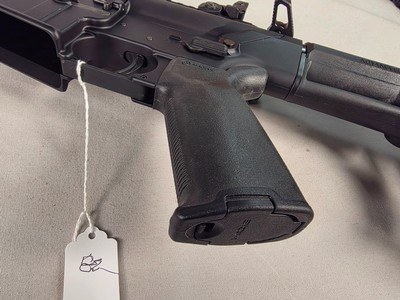9372Armalite AR 10, 103 GN 13, 7.62x51 / .308, 22” barrel, 4 LB single trigger, Ergo wide grip, light weight MBA, adjustable butt stock, Rapter char - Image 12 of 25