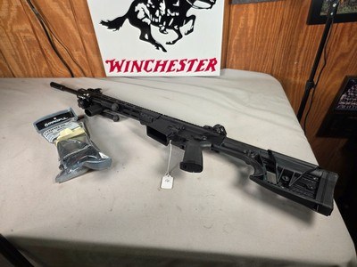 9372Armalite AR 10, 103 GN 13, 7.62x51 / .308, 22” barrel, 4 LB single trigger, Ergo wide grip, light weight MBA, adjustable butt stock, Rapter char - Image 5 of 25