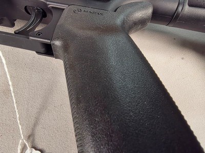 9372Armalite AR 10, 103 GN 13, 7.62x51 / .308, 22” barrel, 4 LB single trigger, Ergo wide grip, light weight MBA, adjustable butt stock, Rapter char - Image 11 of 25