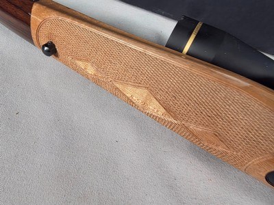 9397Browning Medallion, T-bolt, 300 Win Mag, 24” Barrels, 2 “ muzzle brake, rosewood caps, maple tiger stripped wood, AA+ stock, Leopold VX3HD 3.5x1 - Image 14 of 25