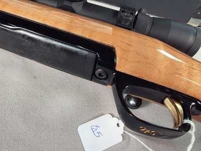 9397Browning Medallion, T-bolt, 300 Win Mag, 24” Barrels, 2 “ muzzle brake, rosewood caps, maple tiger stripped wood, AA+ stock, Leopold VX3HD 3.5x1 - Image 16 of 25