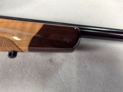 9398Browning X Bolt, 270 Cal, 22” barrel, Rosewood cap, muzzle brake, Leupold 3.5x10x40 , Tiger striped wood, with box, More pictures AT DawsonsDoub - Image 18 of 25