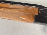 9392Browning 725Trap, 12 Gauge, 30” Barrels, Screw in choke, (sk, IC, M, IM, Full) 2 triggers, High Viz sights, tiger stiped wood, pistol grip ven - Image 9 of 21