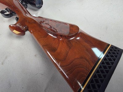 9385Winslow rifle 243 cal, 24 “ barrel, Winslow shield, rosewood caps, cheek piece, Leupold Vari X II 3x9x40.More pictures at DawsonsDoubles DOT C - Image 4 of 25