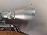 9420Browning White gold Medallion X-Bolt, 243 Cal, 22” octagon barrel, Rosewood caps, Stainless steel, Leupold VXII 4x12x40 scope,More pictures a - Image 8 of 25