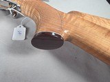 9420Browning White gold Medallion X-Bolt, 243 Cal, 22” octagon barrel, Rosewood caps, Stainless steel, Leupold VXII 4x12x40 scope,More pictures a - Image 5 of 25