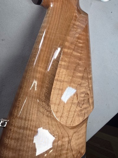 9420Browning White gold Medallion X-Bolt, 243 Cal, 22” octagon barrel, Rosewood caps, Stainless steel, Leupold VXII 4x12x40 scope,More pictures a - Image 4 of 25