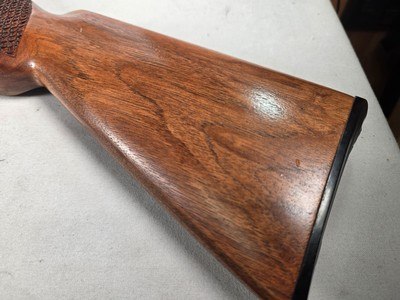 9422Browning BSS 12 gauge, 26’ Barrels, IC/MOD, Ejectors custom checkered stock, solid rib, pistol grip, butt plate, 14 1/4 LOP,More pictures AT D - Image 2 of 25