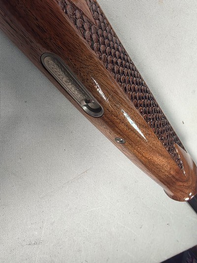 9402Beretta Silver Pigeon I, 12 Gauge, 26” barrels, custom checkering, Screw in chokes, 3 SK, 2 Mod, full, 2 IC, 14 1/2 LOP, pistol grip, more pictu - Image 24 of 25