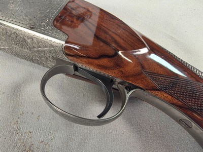 9334 Winchester 101 Grand European, 12 Gauge, 28” Barrels, IC/MOD, ejectors, AAA+++ gorgeous highly figured walnut stock, pistol grip, butt plate, ven - Image 10 of 25