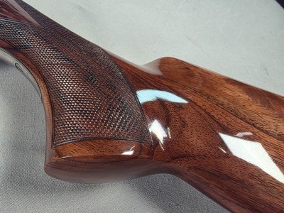 9334 Winchester 101 Grand European, 12 Gauge, 28” Barrels, IC/MOD, ejectors, AAA+++ gorgeous highly figured walnut stock, pistol grip, butt plate, ven - Image 9 of 25