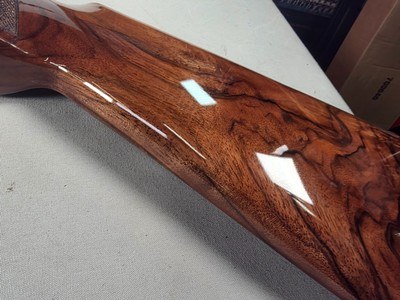 9334 Winchester 101 Grand European, 12 Gauge, 28” Barrels, IC/MOD, ejectors, AAA+++ gorgeous highly figured walnut stock, pistol grip, butt plate, ven - Image 8 of 25