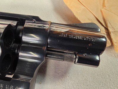 9423Smith & Wesson Model 32 32-1, 5 shot, 2” barrel, 38 Smith & Wesson Caliber, sold November 18, 1967 sales slip, correct box, plus all paperwork, - Image 2 of 25