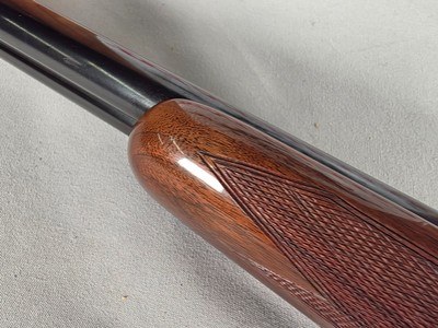9424Browning BSS 12 Gauge, RARE 30” barrels, 14 1/4 LOP, Pistol grip, solid rib, gold single selective trigger, butt plate, ejectors, IC/Full fixed - Image 16 of 25