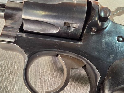 9434Ruger Security six, 357 mag, 6” Barrel, red ramp sight, Pachmyer presentation rubber grips, adjustable rear sight. - Image 7 of 15