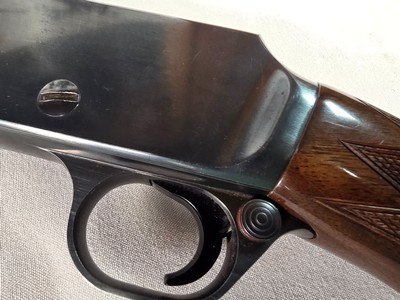 9430Browning BAR 22 Long Rifle 20” barrel, butt plate, adjustable sight, - Image 7 of 22