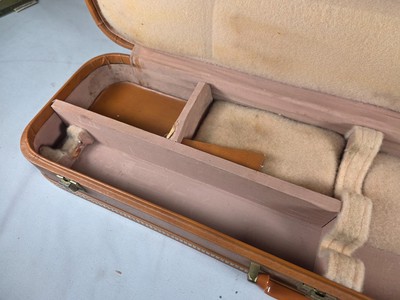 9441Browning Hartmann shotgun case, will hold up to a 30” barrel. Side by side or over and under. - Image 14 of 15