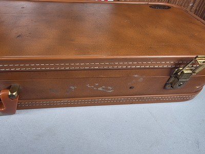9441Browning Hartmann shotgun case, will hold up to a 30” barrel. Side by side or over and under. - Image 3 of 15