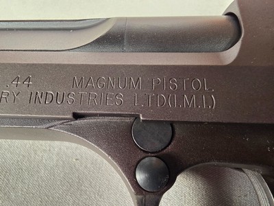 9440Desert Eagle VII 44 magnum, 6” Barrel, adjustable rear sight and trigger, 1995 Manufacture in Israel, 2 magazines, original case, excellent cond - Image 7 of 20