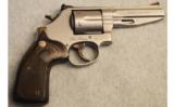 S&W 686-6 ~ .357 Magnum - 1 of 2