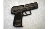 H&K ~ USP Compact ~ .40 S&W - 1 of 2