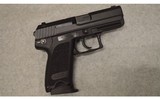 Heckler & Koch ~ USP Compact ~ .40 S&W - 1 of 2